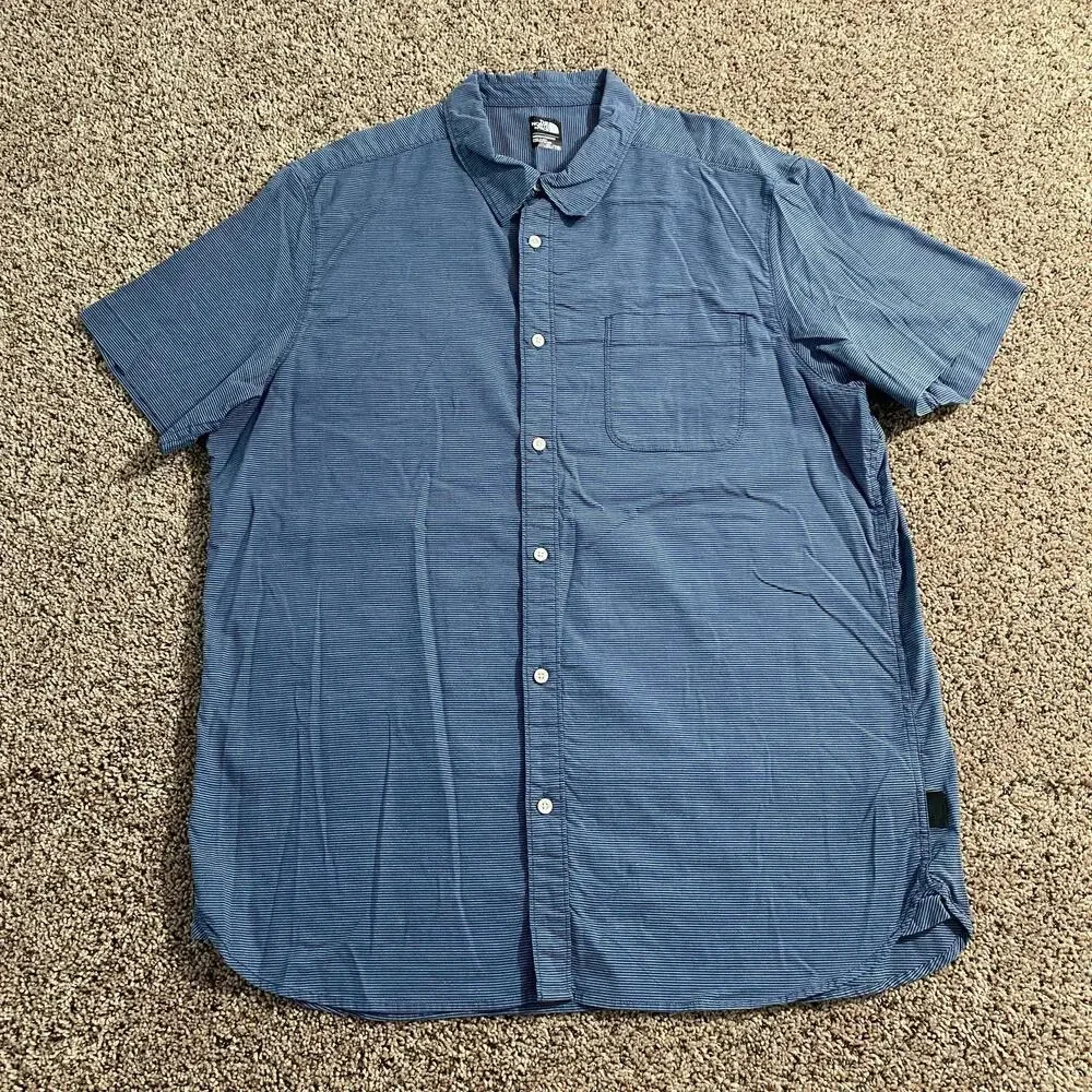 North Face Shirt Mens XL Blue Short Sleeve Button Up Outdoor Hiking Pocket